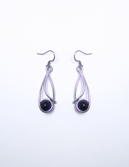 Dangle Earrings With Onyx Beads