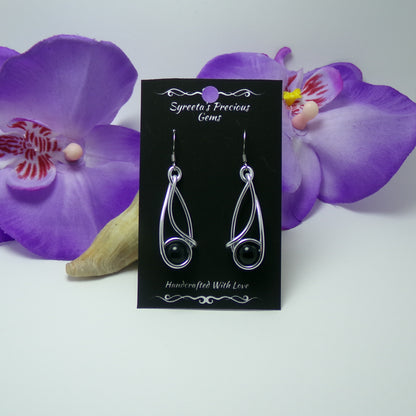 Dangle Earrings With Onyx Beads